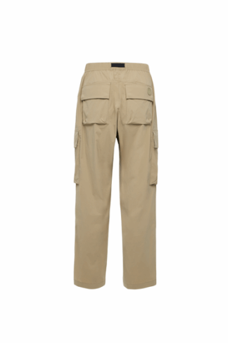 Chino-housut